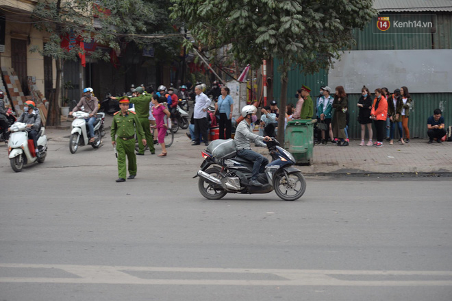 Hà Nội: Ùn tắc kinh hoàng trên đường Vành đai 3, hàng nghìn phương tiện chôn chân từ sáng sớm